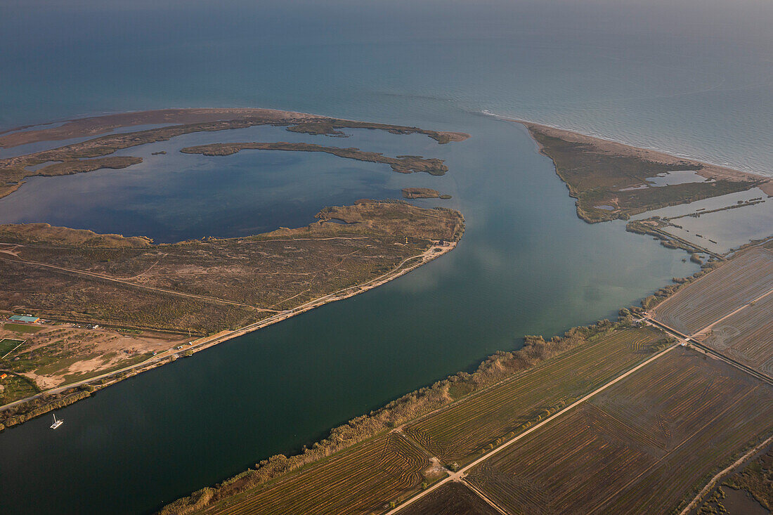 Luftaufnahme, Mündung des Ebro, Ebro-Delta, Naturpark, Tarragona, Spanien