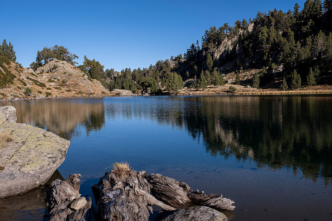 Estany Long. Circ de Colomers. Aiguestortes National Park. Pyrenees, Spain