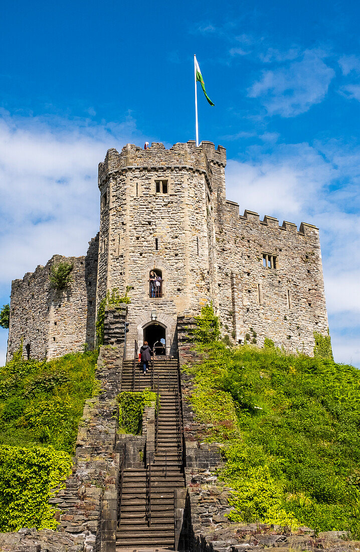 Normannischer Bergfried, Cardiff Castle, Cardiff, Wales