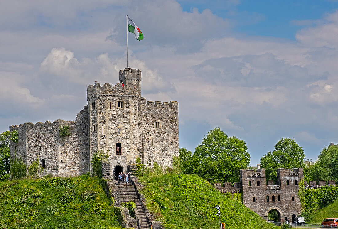 Normannischer Bergfried, Cardiff Castle, Cardiff, Wales