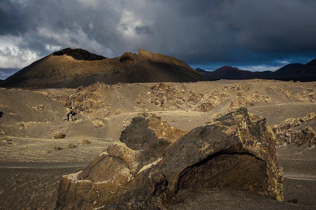 Ruta de Los Volcanes, Timanfaya National Park, Lanzarote, Canary Islands, Spain