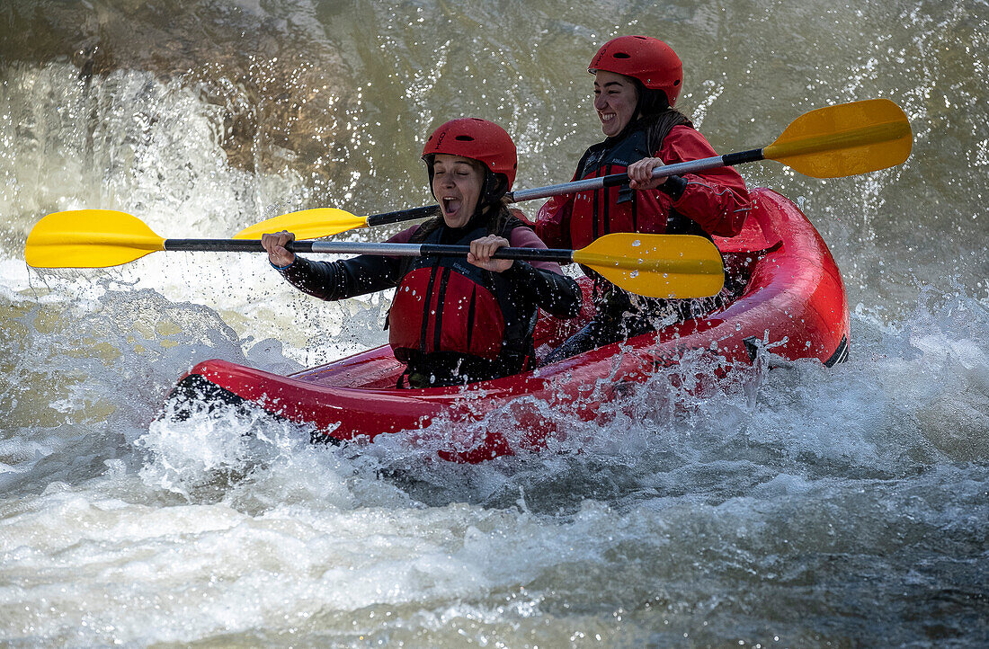 Two persons kayaking, Parc Olimpic del Segre, Segre Olympic Park, La Seu d'Urgell, Lleida, Catalonia, Spain