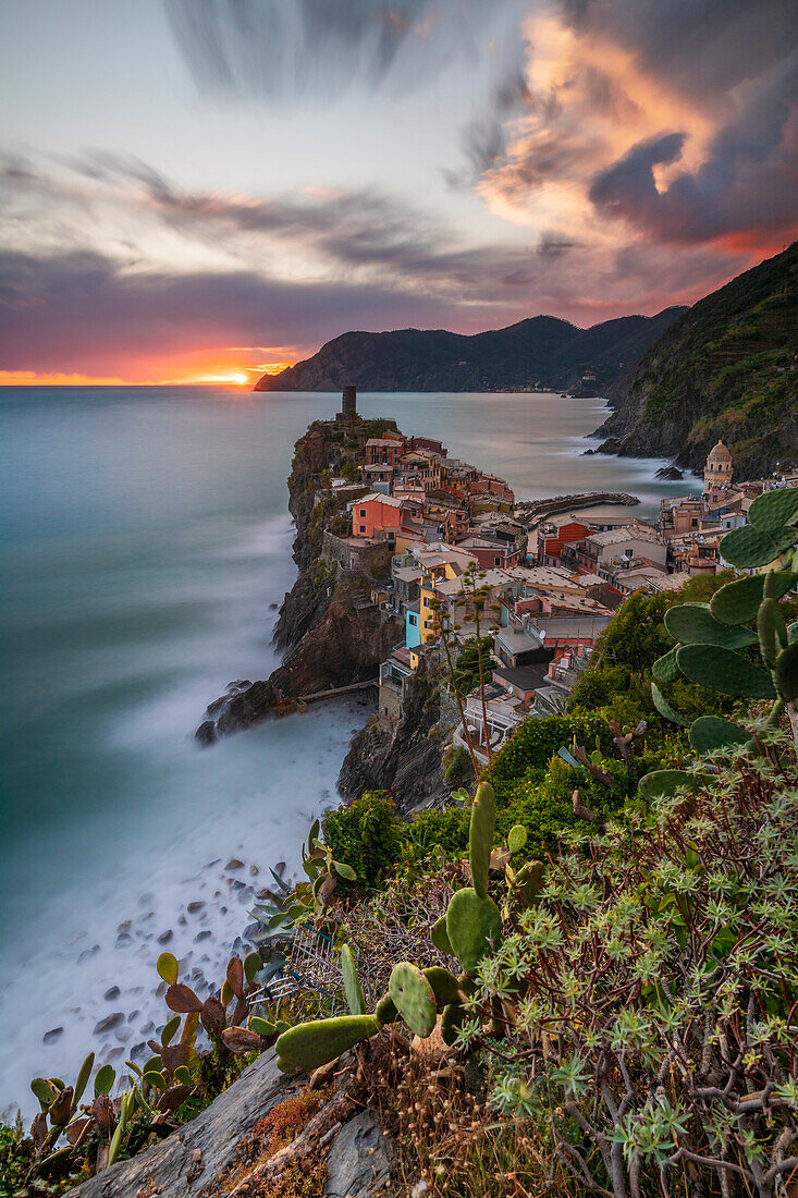 Vernazza at sunset, La Spezia, Liguria, Italy, Southern Europe