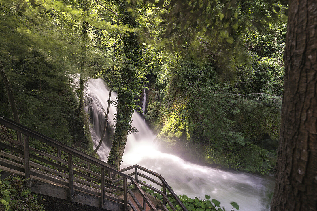 Marmore-Wasserfälle (Cascate delle Marmore), Terni, Umbrien, Italien, Europa