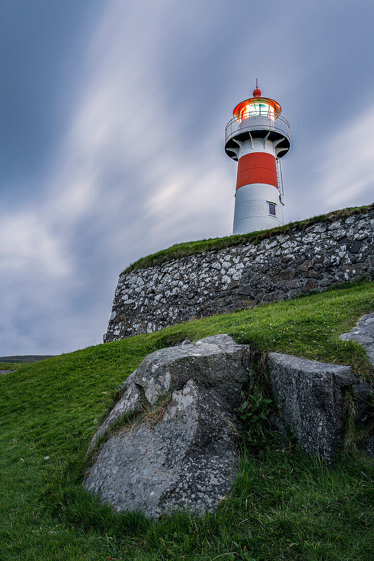 Europa, Dänemark, Färöer Inseln, Streymoy, Torshavn: der Leuchtturm und sein historischer Park