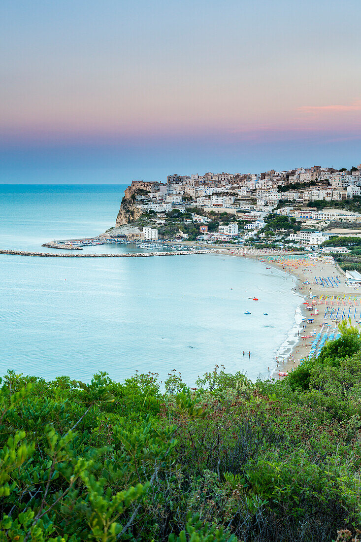 Stadt Peschici, Gargano, Bezirk Foggia, Gargano, Apulien, Italien