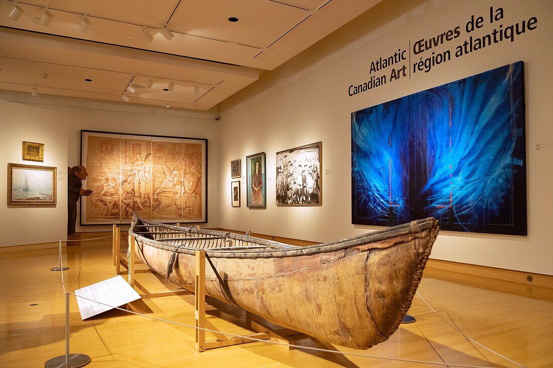 Boote aus Birkenrinde der ersten indianischen Völker, Werke aus der kanadischen Atlantikregion, beaverbrook art gallery, fredericton, new brunswick, kanada, nordamerika