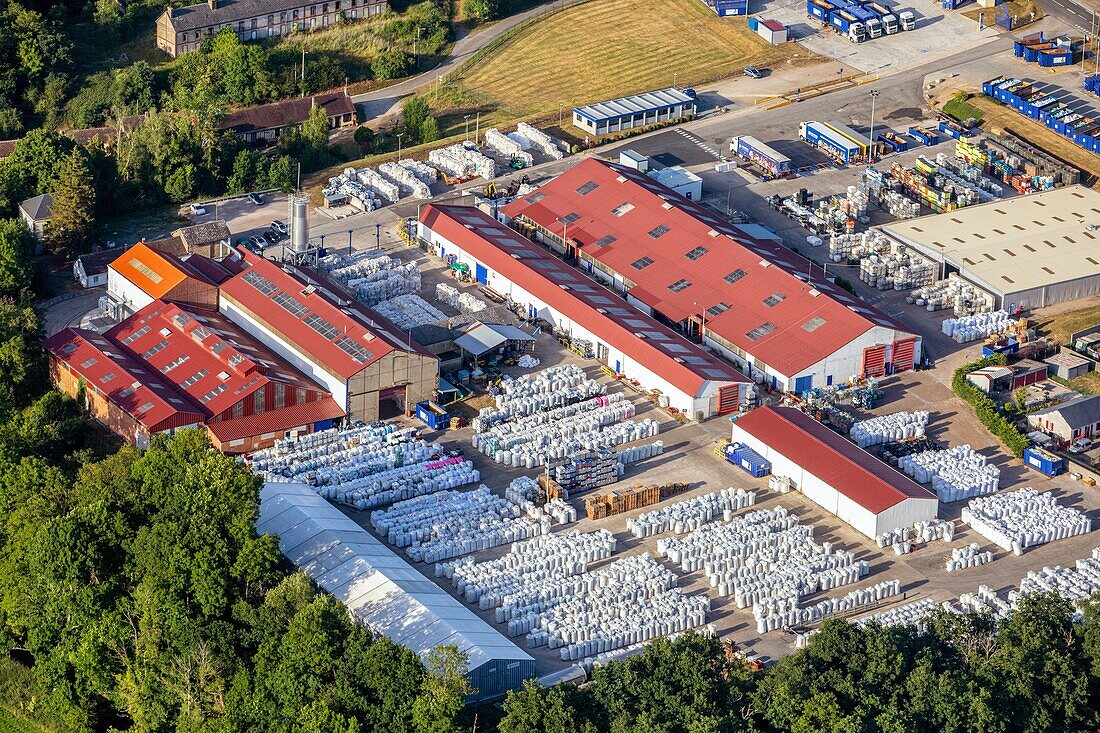 Paprec company, industrial and household waste recycling factory, neaufles-auvergny, eure, normandy, france