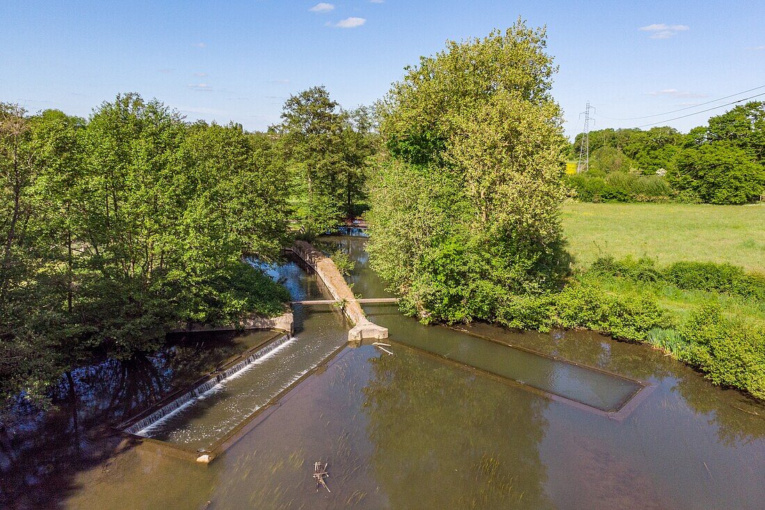 Das "becquet", Bau von zwei Kanälen zur Umleitung des Flusses Iton in Richtung Verneuil und Breteuil, Bourth, Iton-Tal, Eure, Normandie, Frankreich