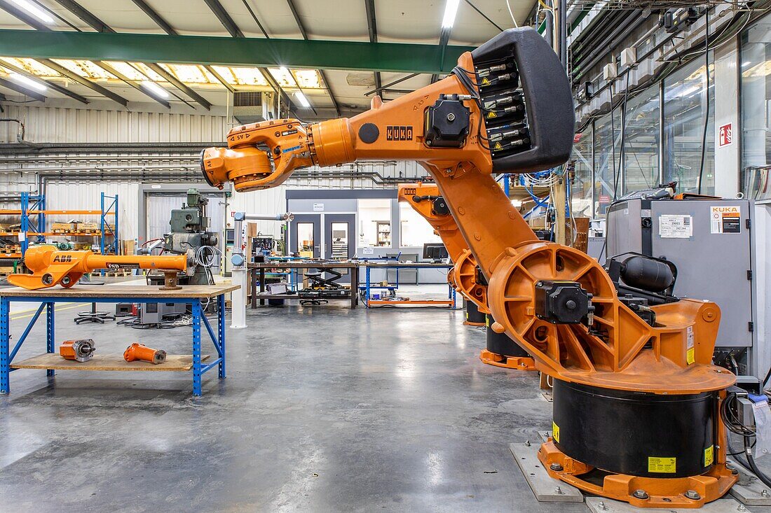 Maintenance of servomotors and gearboxes for robots and digitally-controlled machines, the regnard technologies company, l'aigle, orne, normandy, france