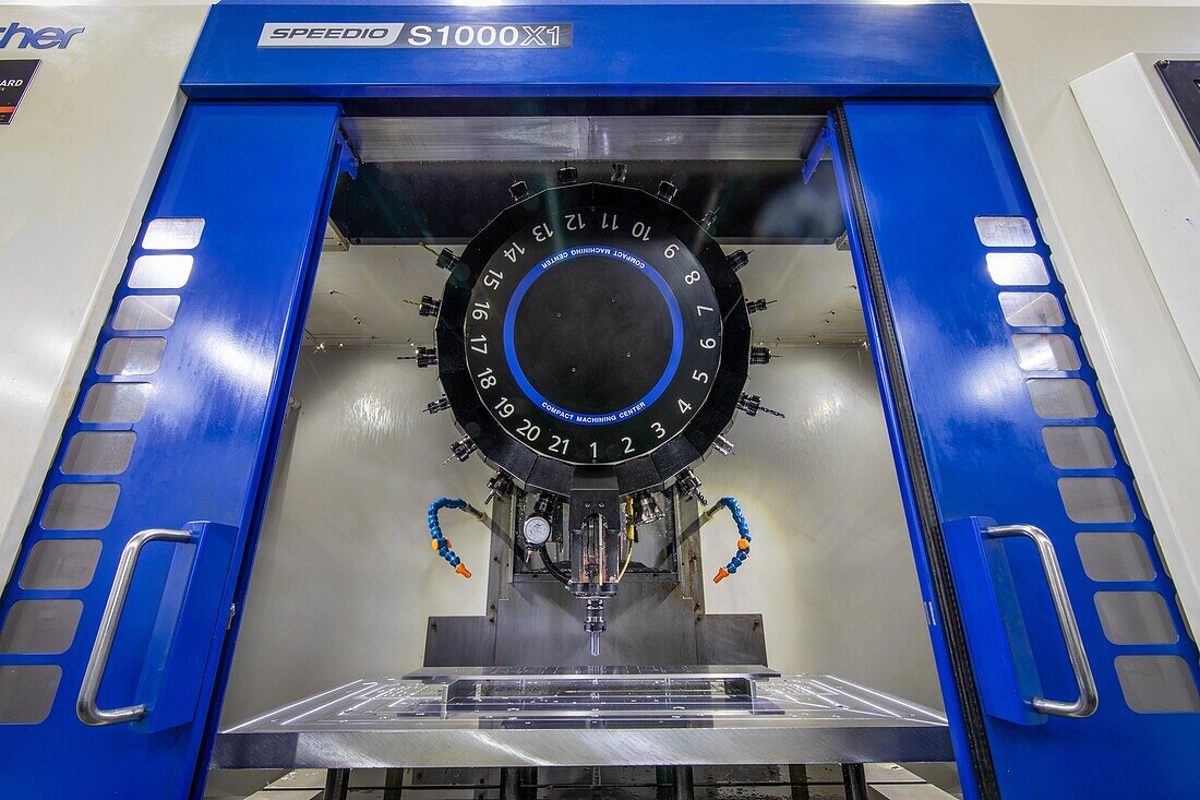 Speedio s1000x1, center for digitally-controlled machining through drilling for the manufacture of collectible stamps, manufacture of metal cutters for cutting tools, pelletier et jaminet company, l'aigle, orne, normandy, france