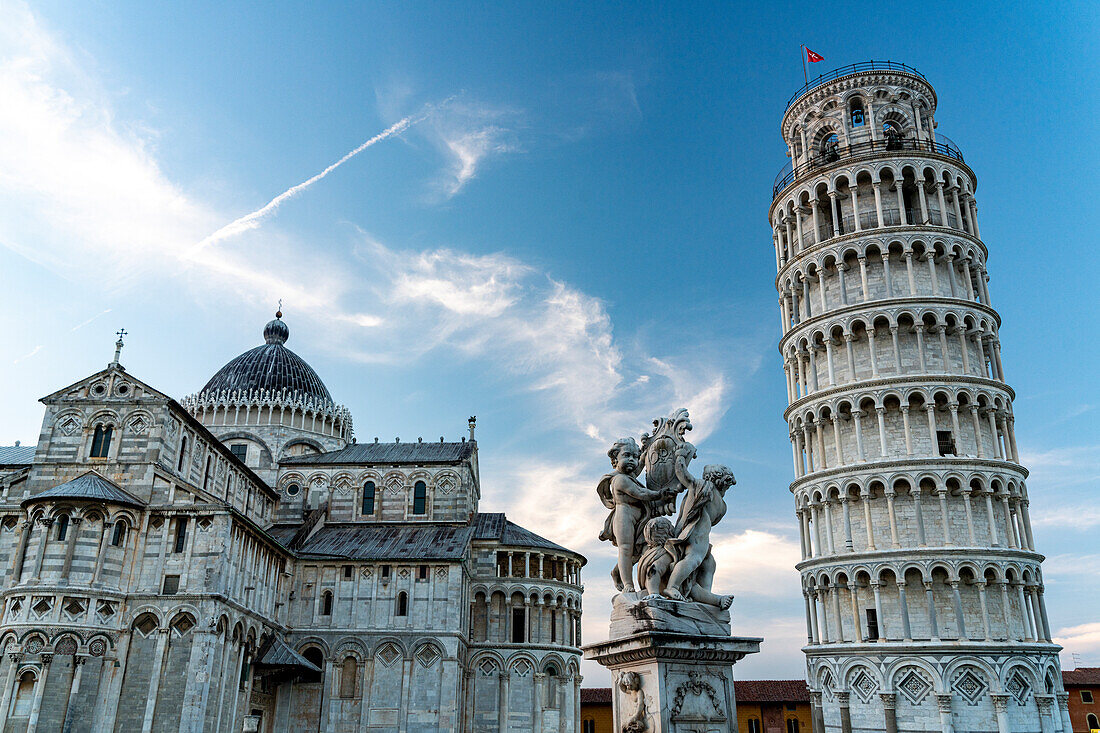 Pisa Cathedral (Duomo) and leaning tower, masterpieces of Romanesque architecture, Piazza dei Miracoli, Tuscany, Italy