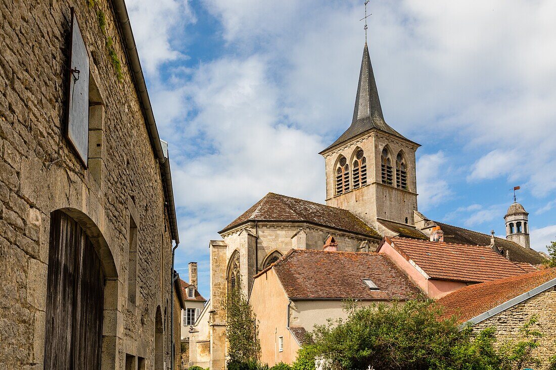 Saint genest kirche, flavigny sur ozerain, (21) cote-d'or, burgund, frankreich