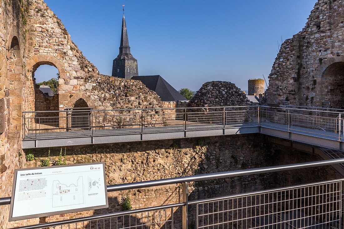 Fortress, chateau of sainte suzanne, (53) mayenne, pays de la loire