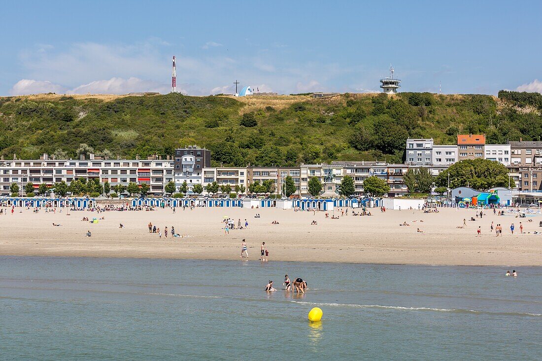 Beach of boulogne sur mer, (62) pas-de-calais, france