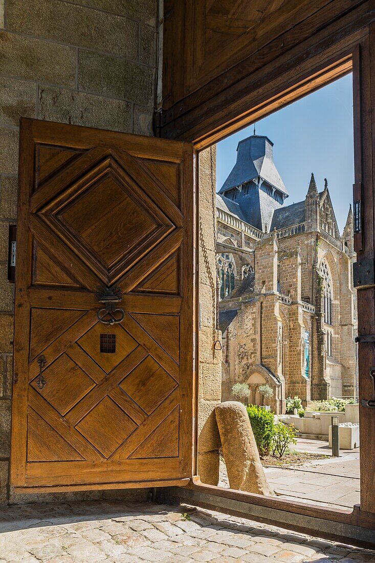 Notre dame de l'epine basilica of evron, (53) mayenne, pays de la loire