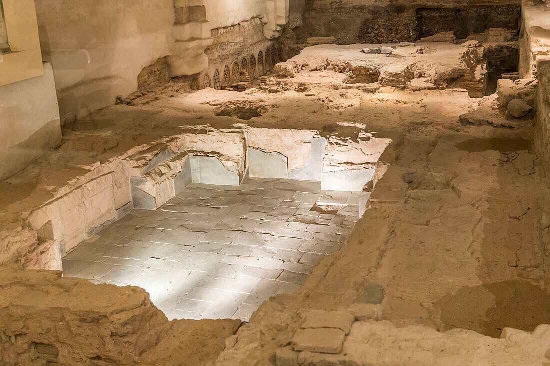 Thermal baths that serve as the foundations for the saint gervais and saint protais church, archaeology museum, jublains, (53) mayenne, pays de la loire