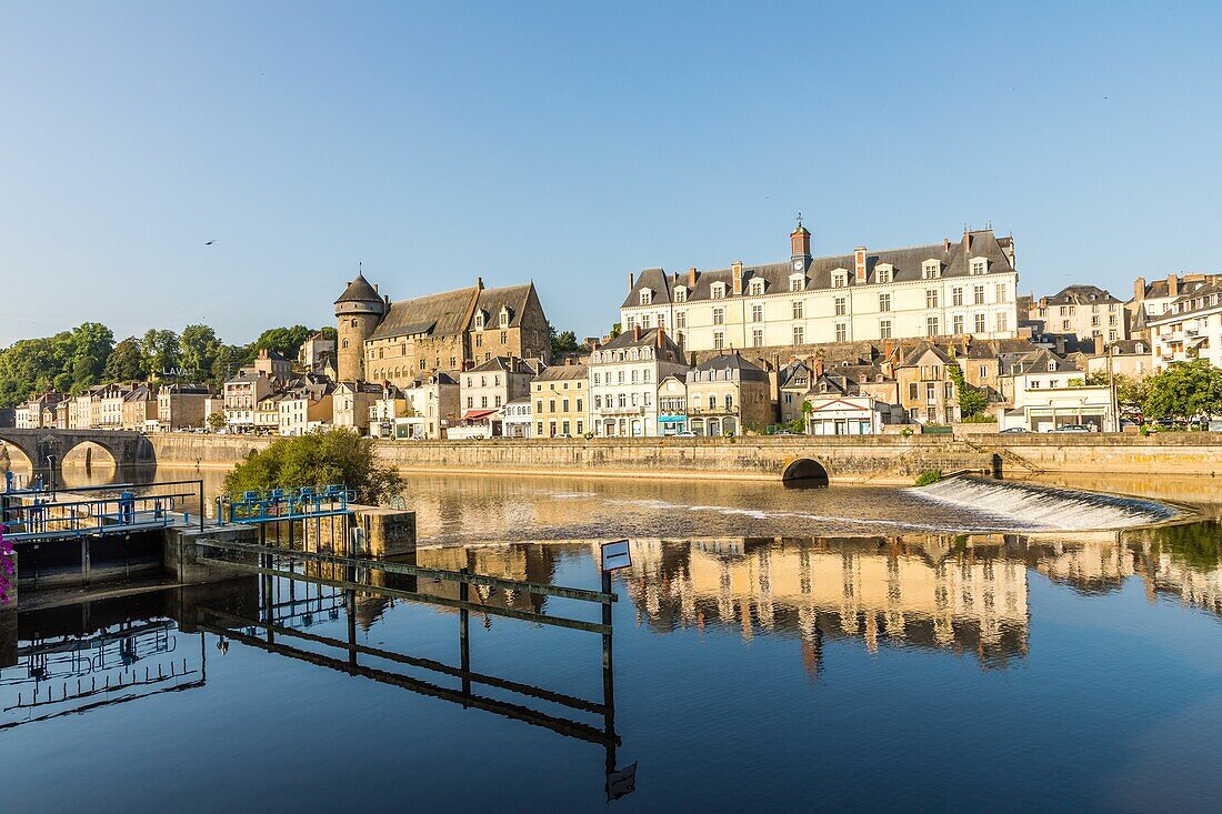 Chateau and town of laval on the banks of the mayenne, (53) mayenne, pays de la loire