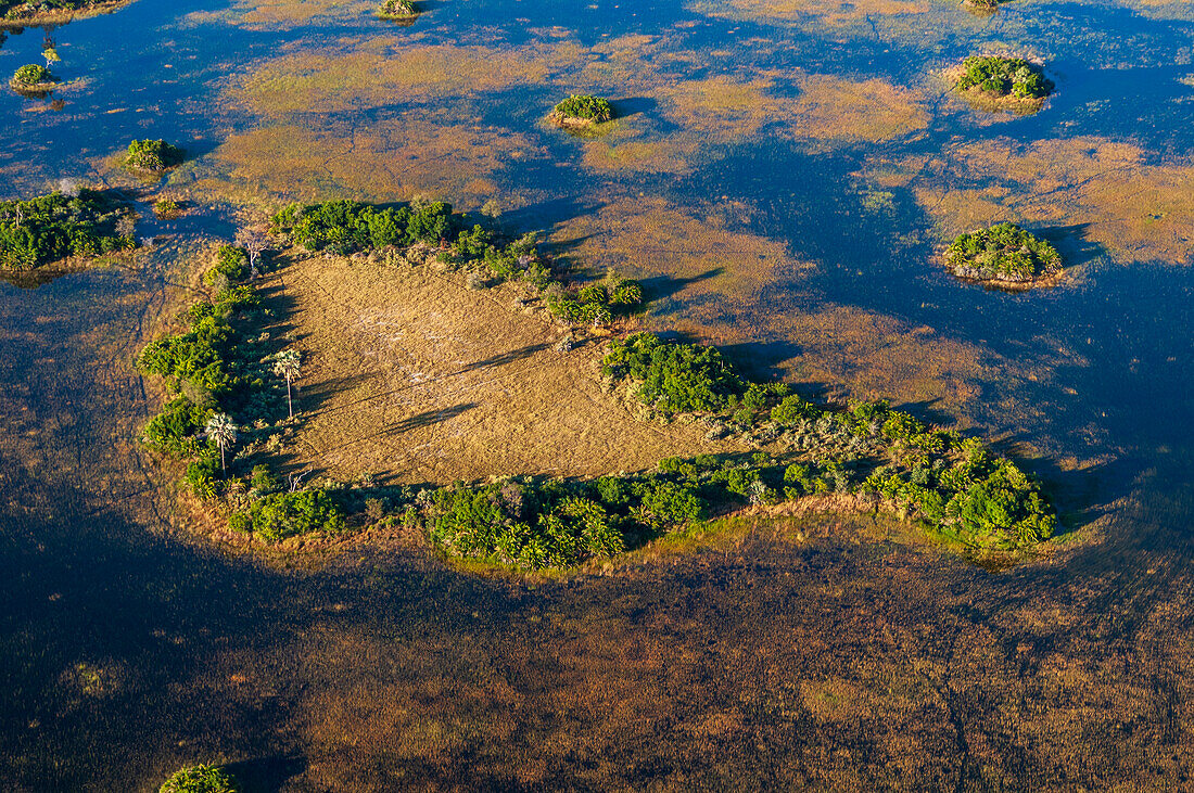 Luftaufnahme des Okavango-Deltas, Botsuana.