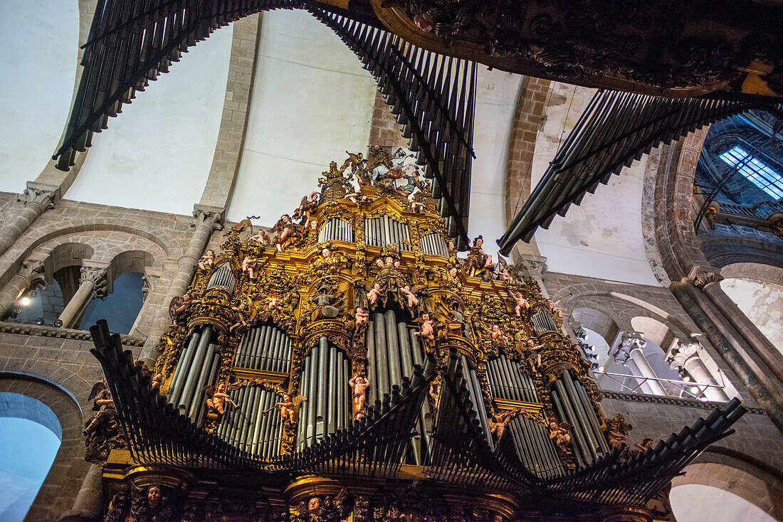 Organ inside Cathedral of Santiago de Compostela at Praza do Obradoiro Santiago de Compostela A Coruña, Spain.