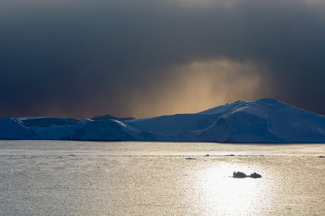 Icebergs in Ilulissat icefjord, an UNESCO World Heritage Site. Ilulissat, Greenland.
