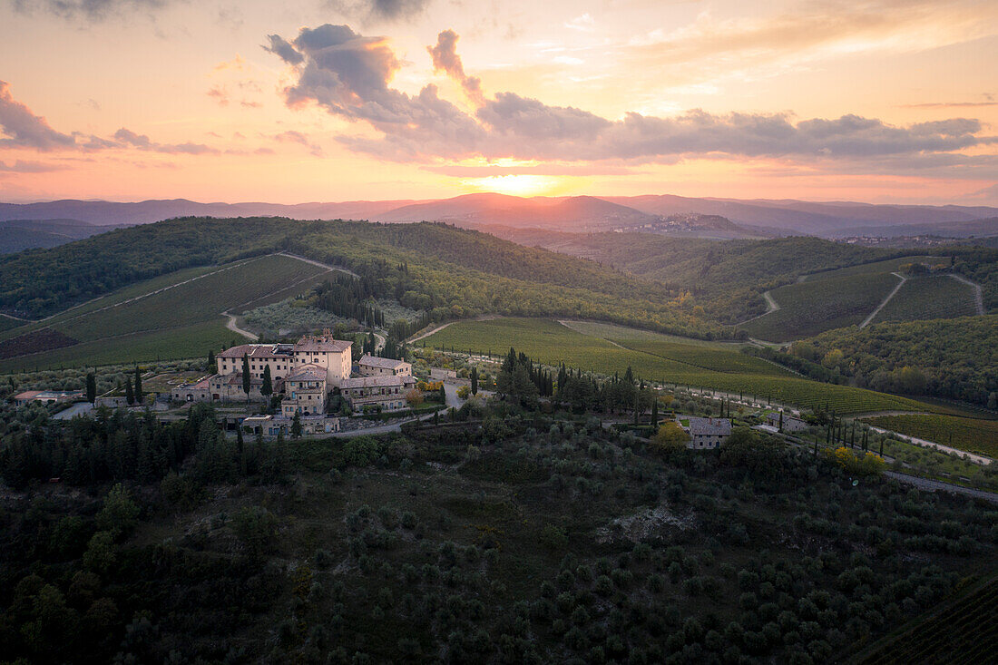 Toskana-Landschaft bei Radda in Chianti, Provinz Siena, Toskana, Italien