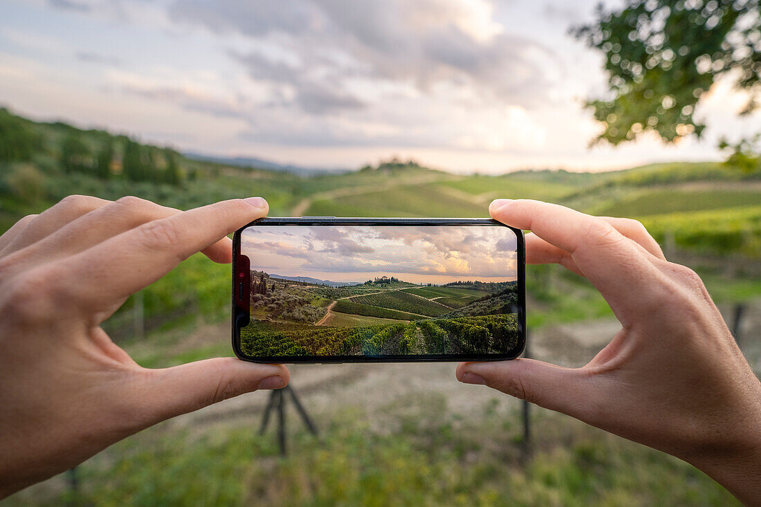 Toskana-Landschaft bei Radda in Chianti Foto per Telefon, Provinz Siena, Toskana, Italien