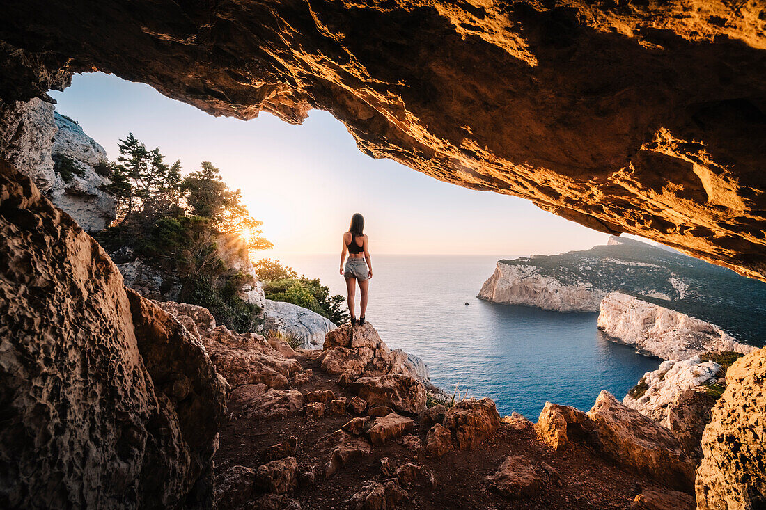 Sonnenuntergang am Capo Caccia, Alghero, Provinz Sassari, Sardinien, Italien