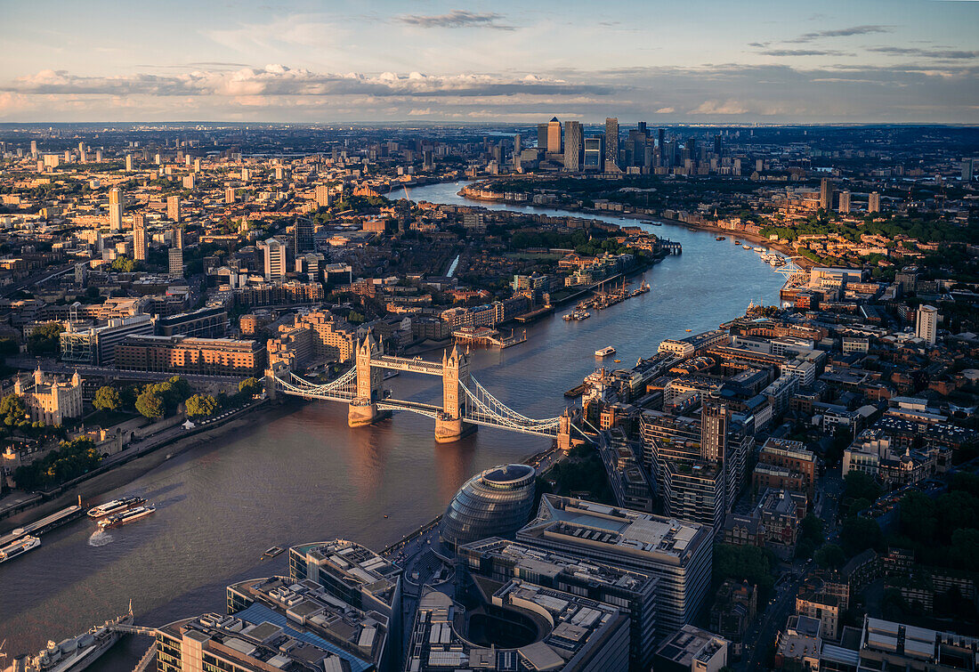 High view of the city of London with Tower bridge and Thames river. London, United Kingdom