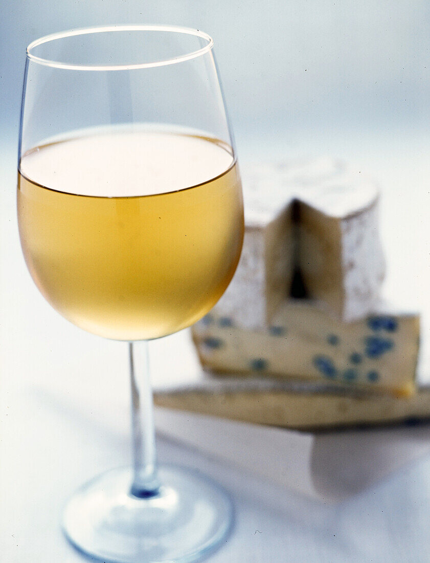 White wine and cheese