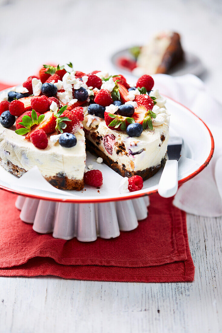 Christmas ice-cream cake with berries