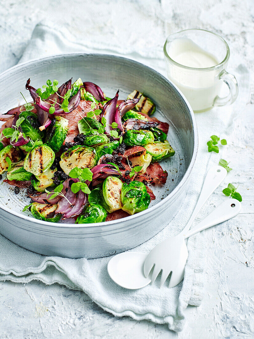 Brussels sprouts salad with creamy garlic dressing