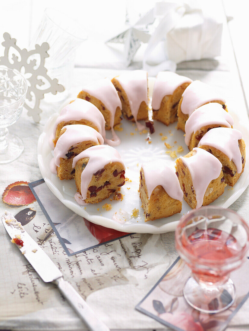 Cranberrykuchen mit Orangenmarmelade