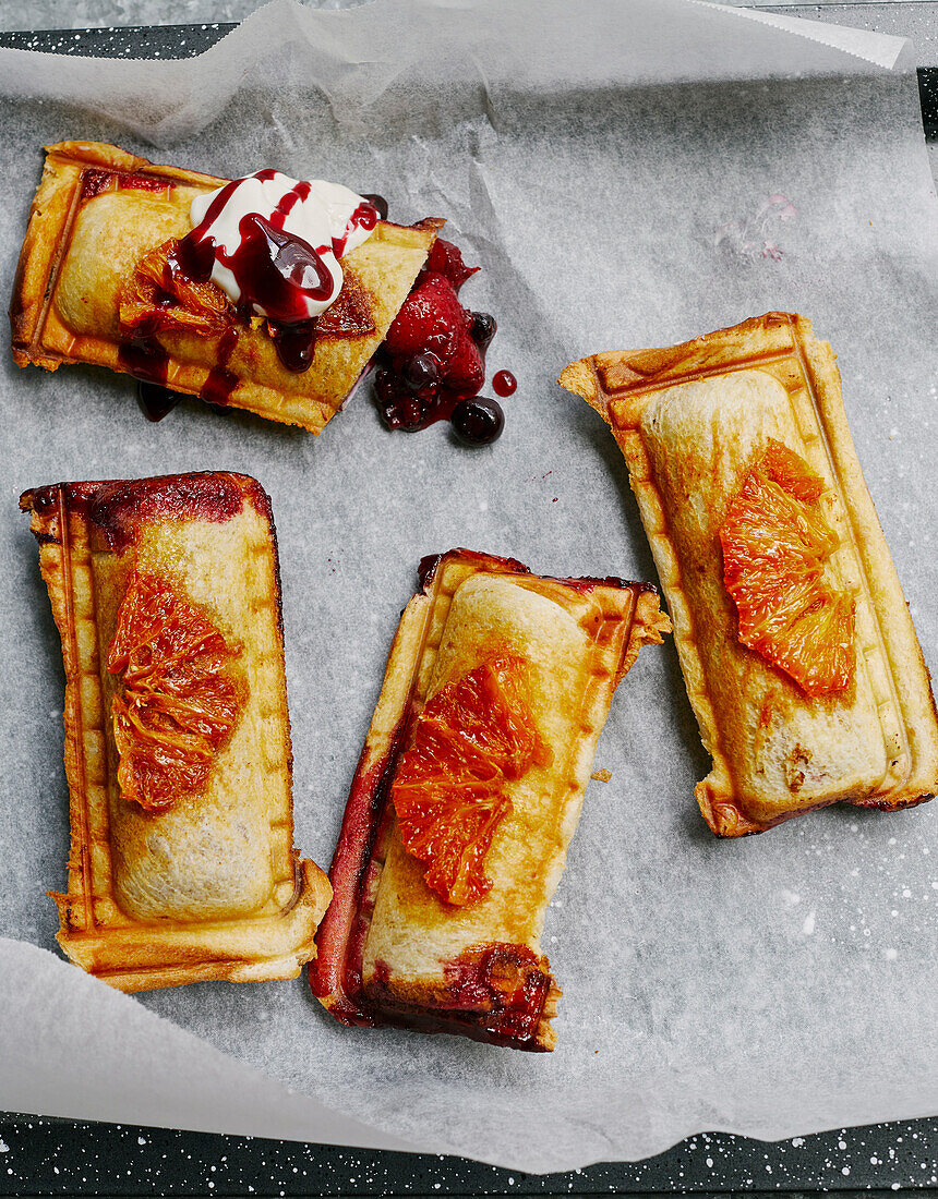 Süße Hand Pies mit Früchten