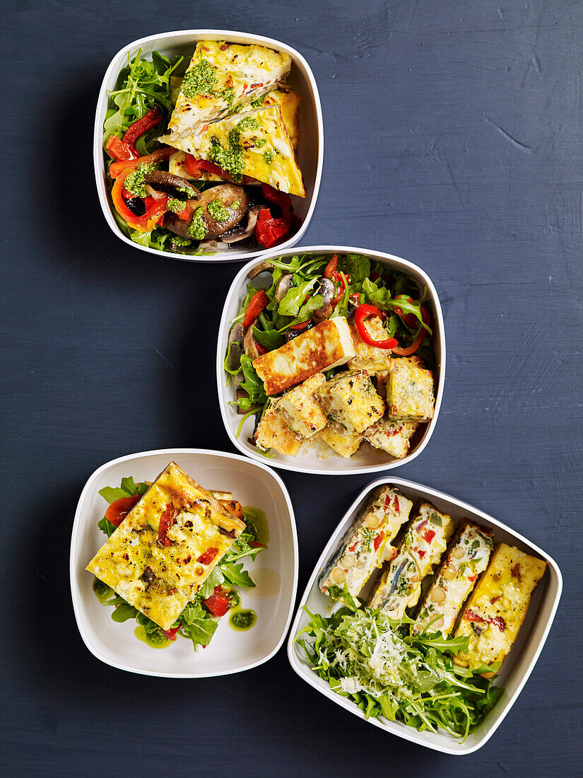 4x Halloumi und Frittata – Frittata, Frittata-Salat, Stapel mit Pilzen, Finger-Sandwiches