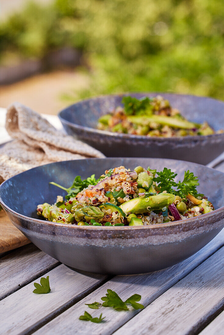 Quinoa-Spargel-Salat