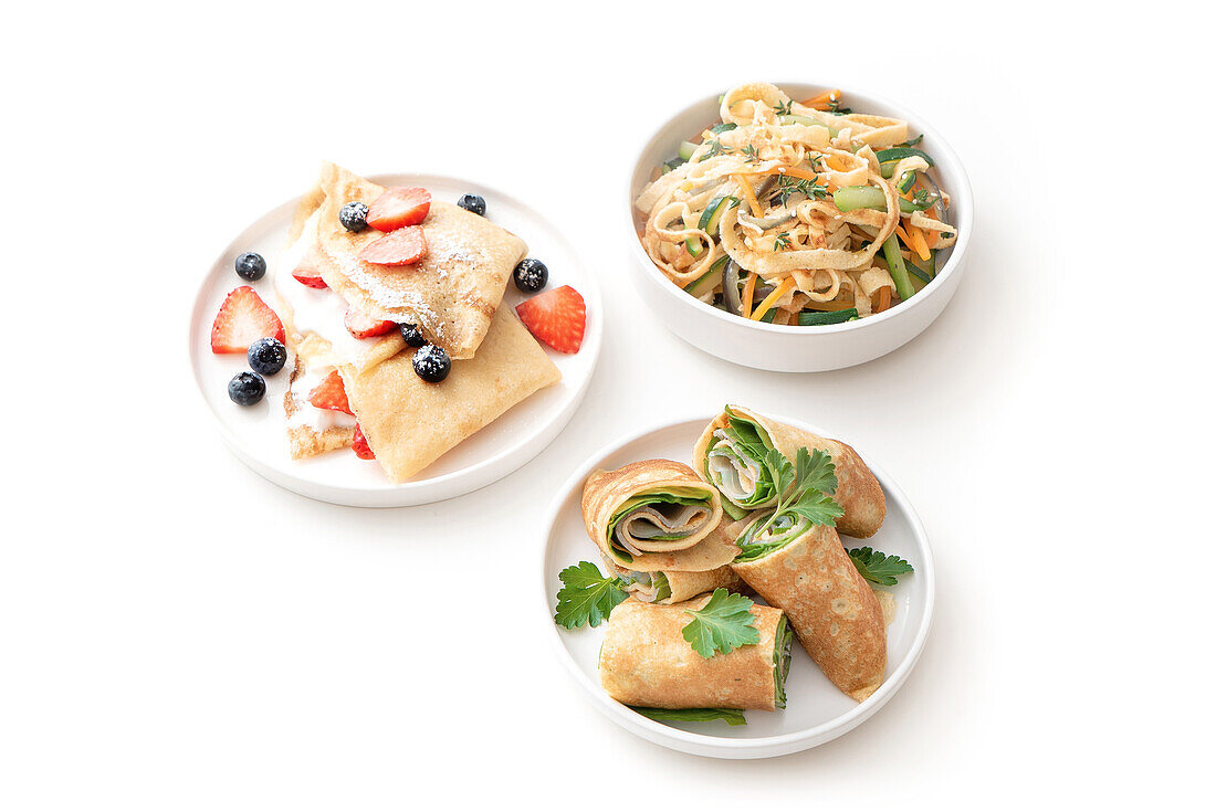 Tagliolini with zucchini and carrots, girella with smoked swordfish, crepe with yogurt and berries