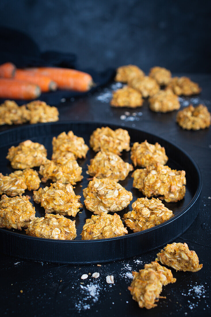 Healthy vegan carrot cookies