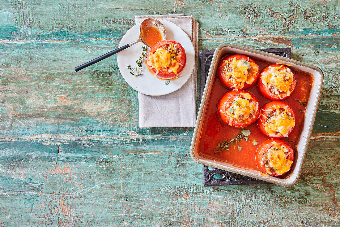 Gefüllte Tomaten aus dem Ofen