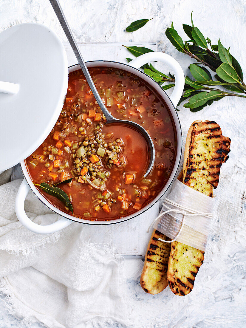 Linsen-Gemüsesuppe