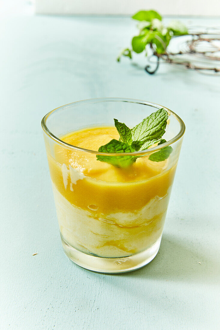 Mango cream dessert