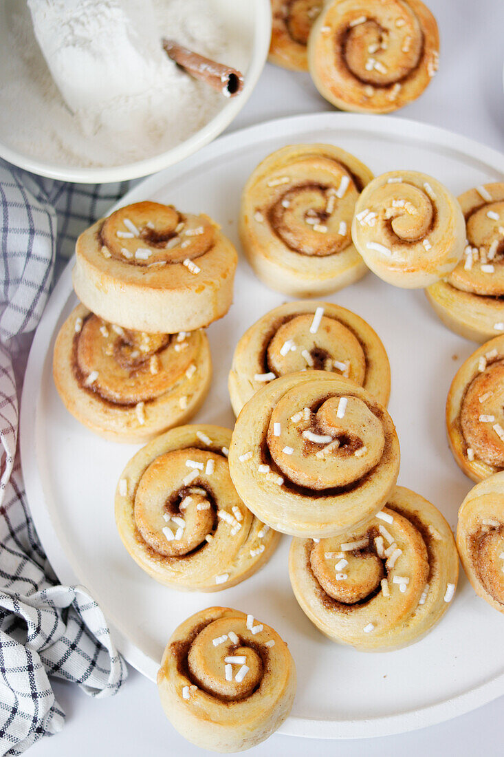 Cinnamon rolls