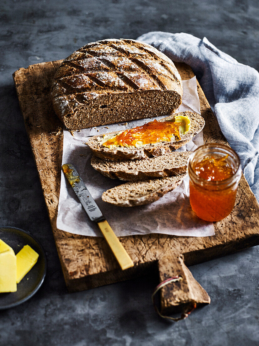 Irish soda rye bread