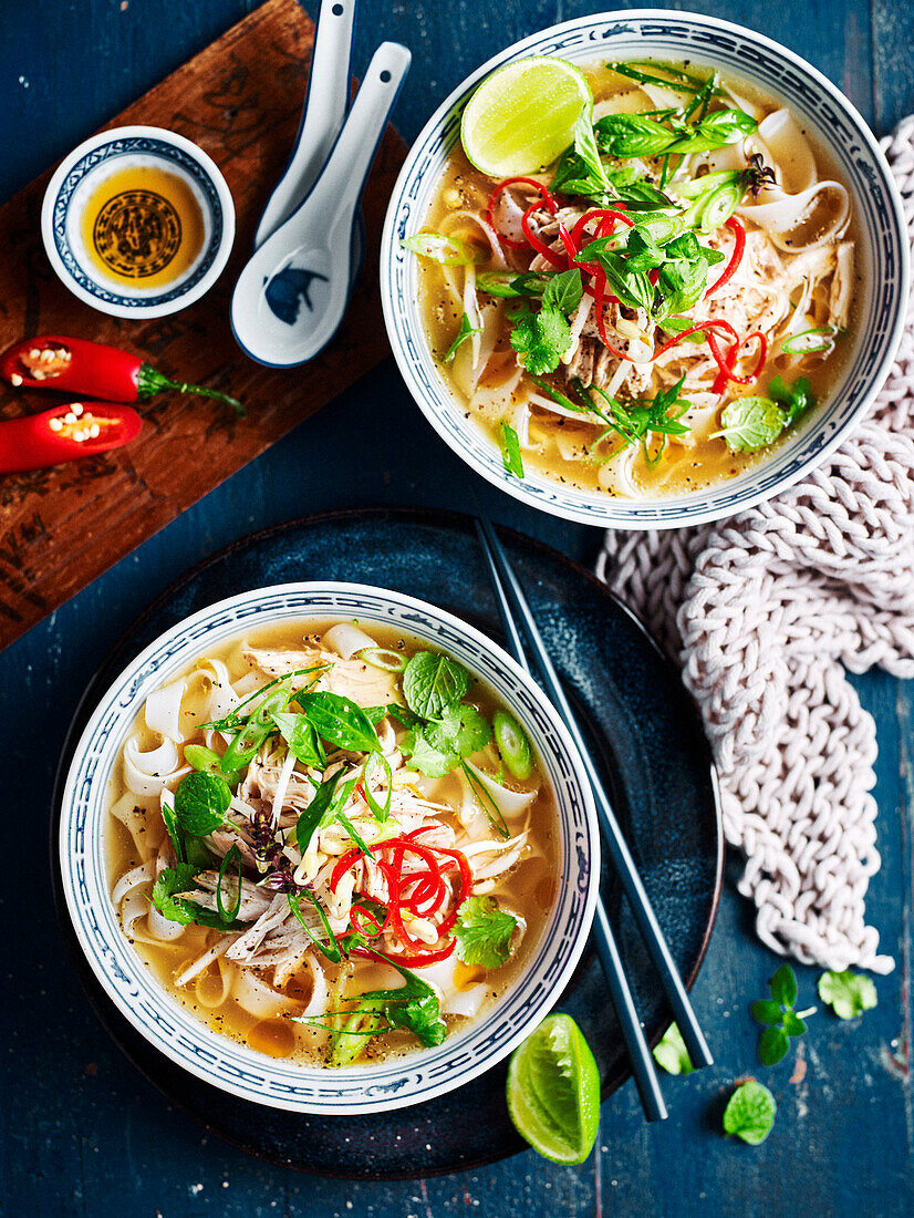 Pho ga (Nudelsuppe mit Huhn, Vietnam)