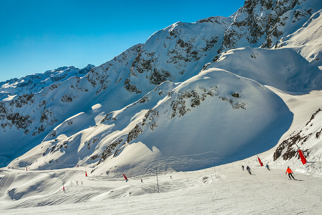 Skigebiet Luchon- Superbagneres. Bagneres de Luchon. Haute-Garonne. Midi Pyrenäen. Frankreich.