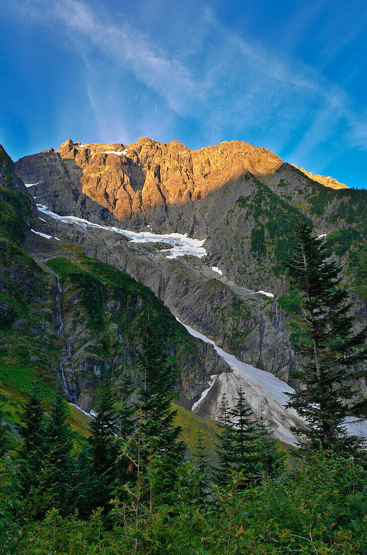 Johannesburg Mountain from Cascade Pass Trail, North Cascades National Park, Washington.
