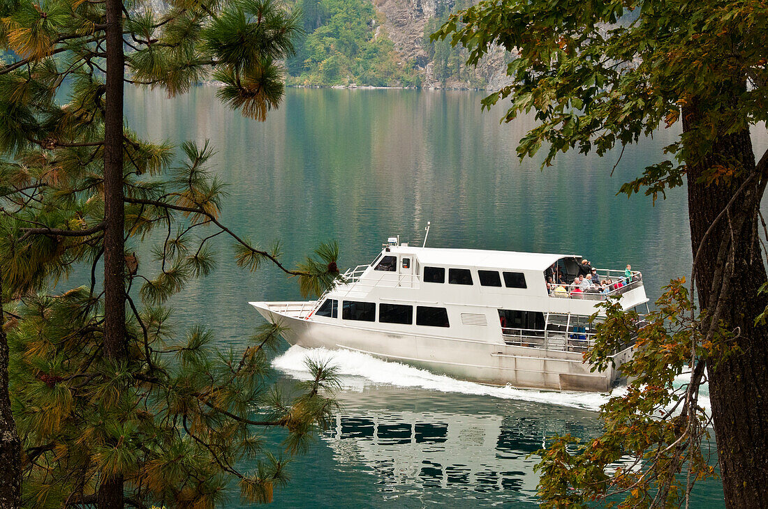 Lady Express tour boat leaving Stehekin Landing, Lake Chelan National Recreation Area, Cascade Mountains, Washington.