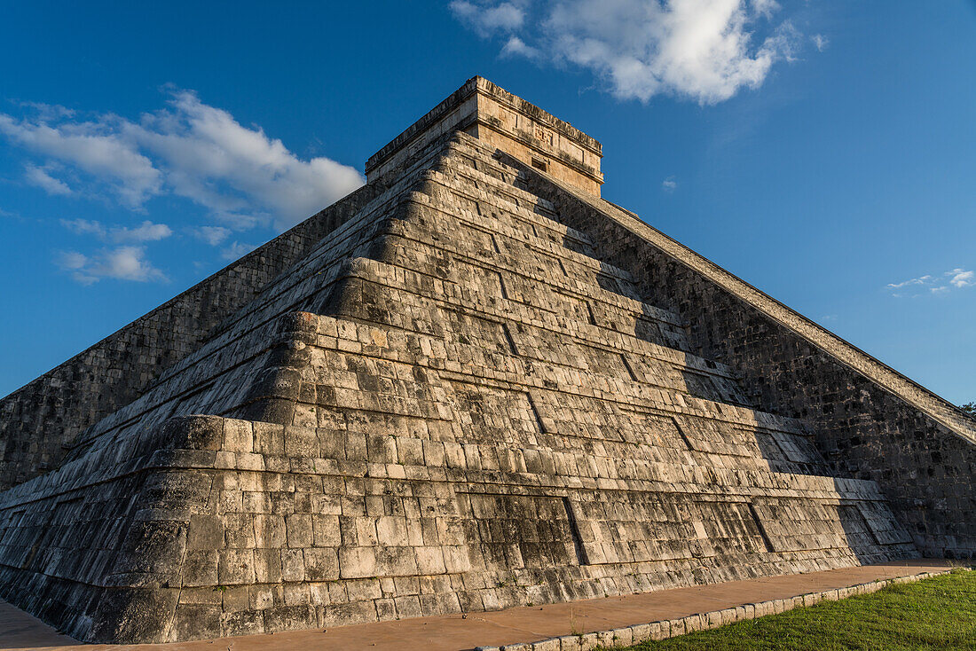 El Castillo or the Temple of Kukulkan is the largest pyramid in the ruins of the great Mayan city of Chichen Itza, Yucatan, Mexico. The Pre-Hispanic City of Chichen-Itza is a UNESCO World Heritage Site.