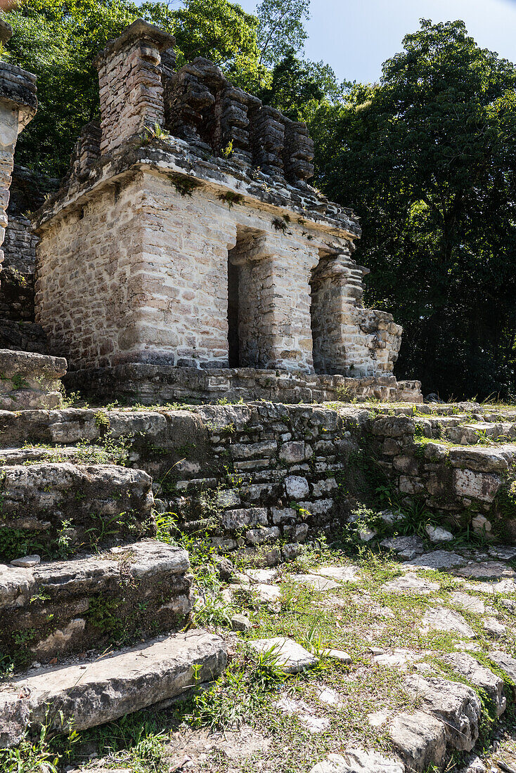 Tempel VII in den Ruinen der Maya-Stadt Bonampak in Chiapas, Mexiko.
