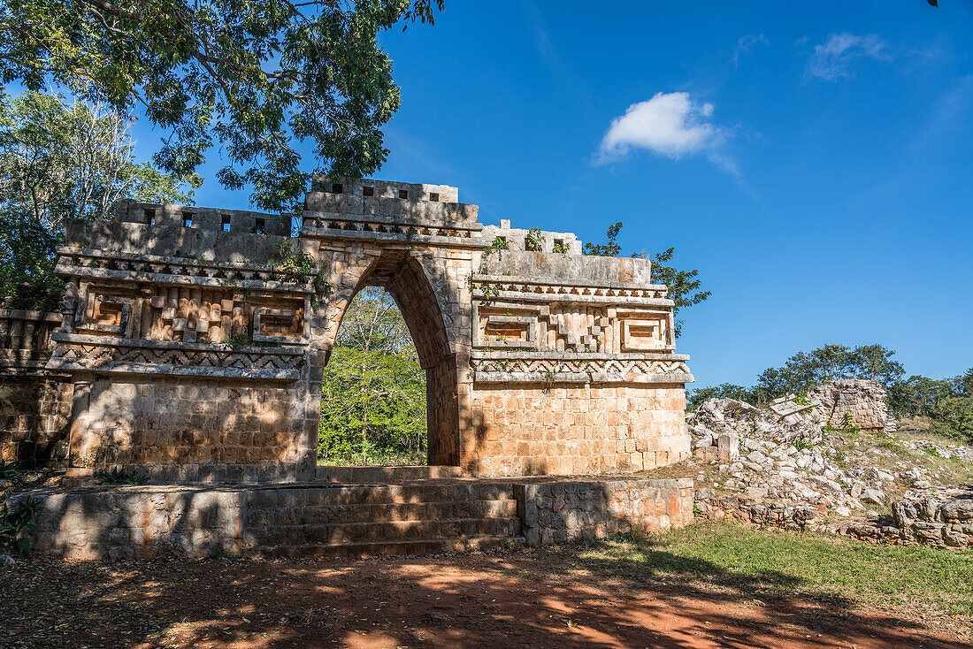 Die Ruinen der Maya-Stadt Labna sind Teil der prähispanischen Stadt Uxmal, die zum UNESCO-Welterbe gehört, in Yucatan, Mexiko.